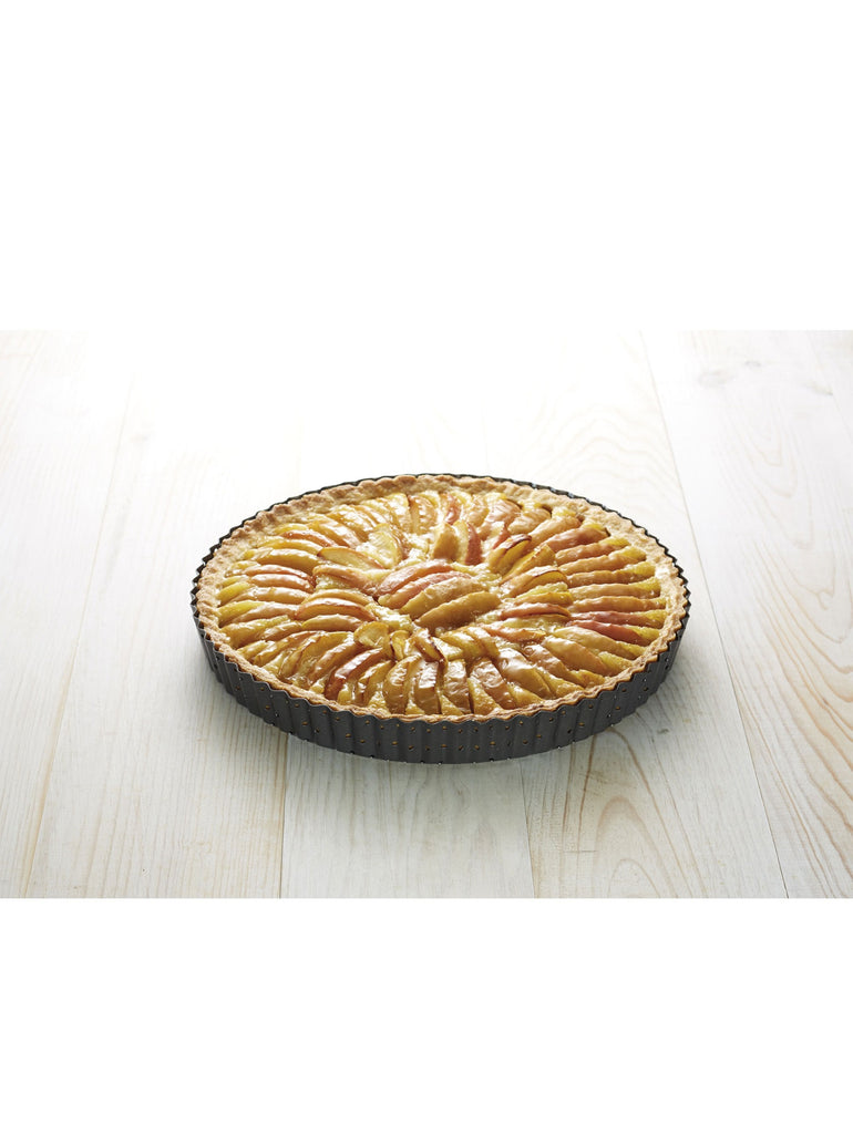MasterClass Crusty Bake Non-stick Fluted Round 20cm Quiche Tin – quality kitchenware & dining essentials by C&K, an independent lifestyle store in Settle.